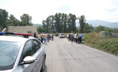 Banorët e Hoçës së Qytetit të pakënaqur me çmimin e shpronësimit, kërkojnë ndalimin e punimeve në rrugën Prizren-Tetovë