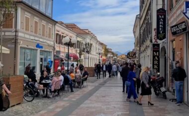 Vazhdon të jetë shqetësues emigrimi i të rinjve në Shqipëri