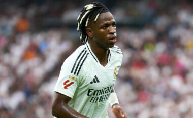 Real Madridi nuk është i interesuar për ofertën prej 500 milionë eurosh nga Arabia Saudite për Vinicius Jr