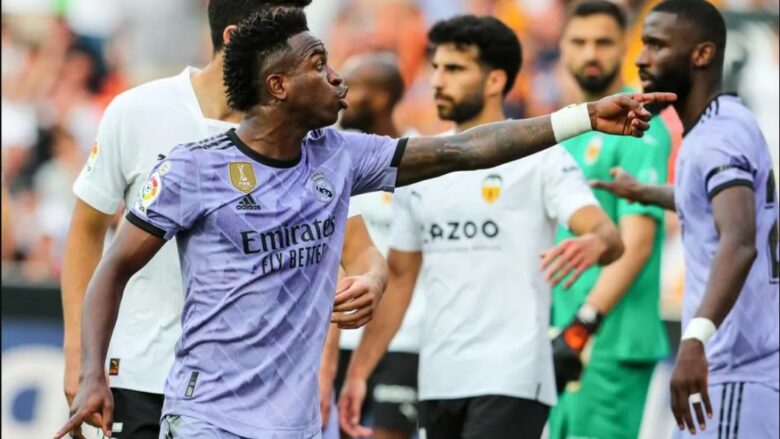 Vinicius Jr vazhdon ‘luftën’ kundër racizmit: Herën tjetër që lojtarët e Real Madridit abuzohen, duhet të largohemi nga fusha