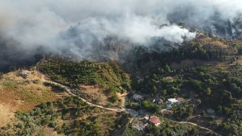 Nga Tropoja deri në Dropull, Shqipëria nën kthetrat e flakëve