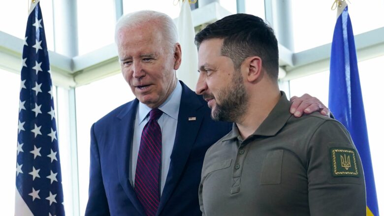 Biden do të flasë me Zelenskyn për raketat me rreze të gjatë