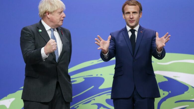 Johnson akuzon presidentin francez,  thotë se emigrantët ishin hakmarrja e Macron për Brexit-in