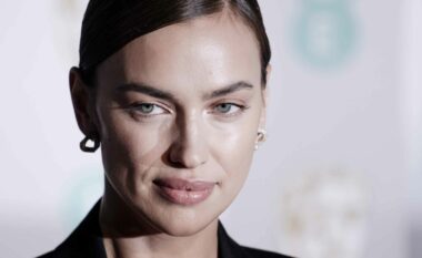 Irina Shayk është dëshmi se një bukuroshe nuk ka nevojë për vetulla: Fotot e reja nxitën polemika në rrjete sociale