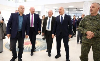 Haradinaj në Suharekë: Komunat tona po luftojnë të përparojnë pa mbështetjen e duhur nga niveli qendror