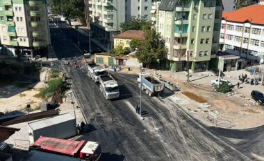 Asfaltimi i shtresës së dytë i rrugës “Lah Nimani”, Tahiri: Mitrovica do të marrë pamje tjetër