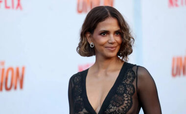 Halle Berry tha se e sheh menopauzën si një “rilindje”