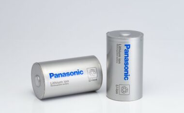 Bateritë Tesla tani do të jenë të disponueshme për të gjithë, falë kompanisë Panasonic