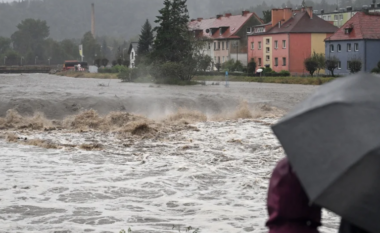 Shiu më i madh në dekada godet Evropën – shtetet që rrezikohen nga përmbytjet