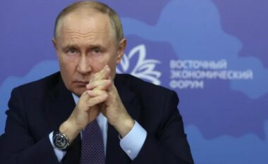 Putin “zbut fjalët”, tani thotë se Rusia është gati për bisedime me Ukrainën