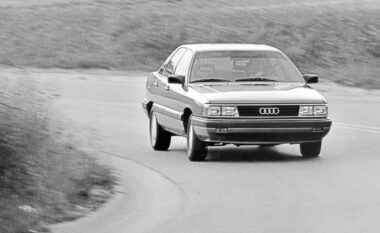 Disa fotografi të Audi 5000S Turbo e vitit 1984 – dikur një nga makinat më të shpejta dhe më të bukura në botë