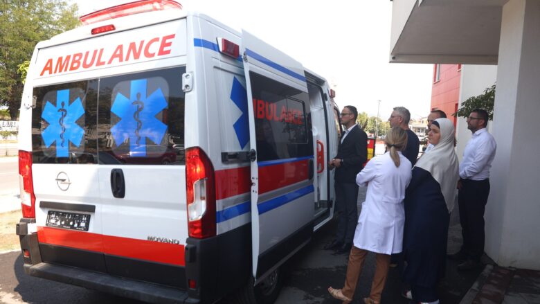 Shërbimi i Urgjencës i QKMF-së në Gjilan bëhet me ambulancë të re