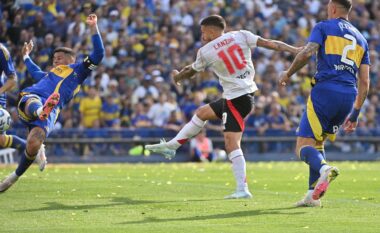 River Plate fiton ‘Superclasicon’ në udhëtim te Boca Juniors, një gol i anuluar në minutën e 97-të çmendi tifozët vendas