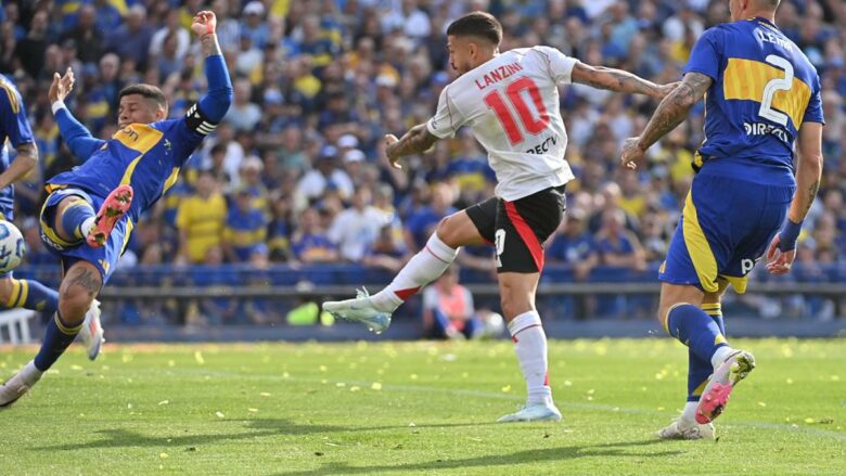 River Plate fiton ‘Superclasicon’ në udhëtim te Boca Juniors, një gol i anuluar në minutën e 97-të çmendi tifozët vendas