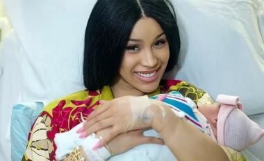 Cardi B ndan përditësime shëndetësore pas lindjes së fëmijës së tretë