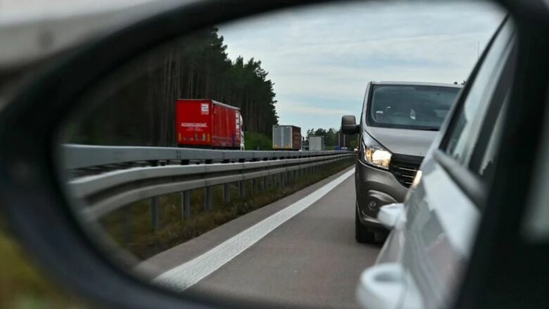 Një shofer i një BMW në Zvicër gjobitet me 108,500 franga – zbulohet se pse ai “duhet të gërmojë kaq thellë në portofolin e tij”