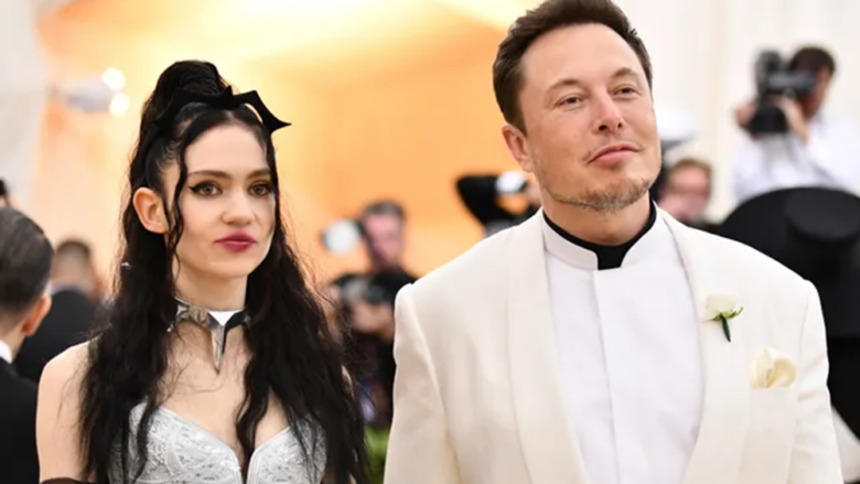 Grimes thumbon ish-partnerin e saj Elon Musk, në postimin e fundit në rrjetet sociale