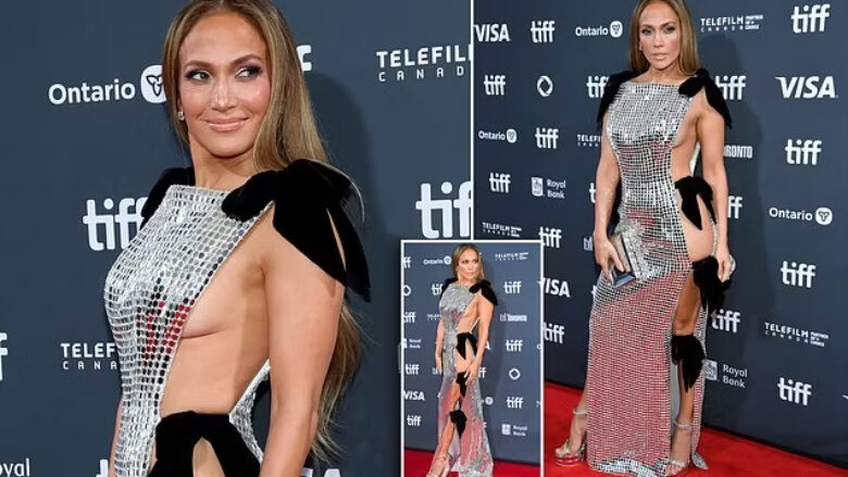 Jennifer Lopez merr vëmendjen me dukjen atraktive në premierën e filmit të ish-burrit të saj Ben Affleck, në Festivalin e Filmit në Toronto