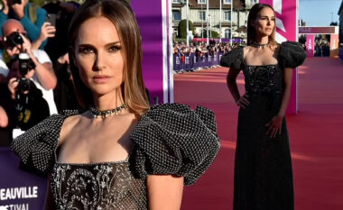 Natalie Portman shkëlqen me dukjen në Festivalit Amerikan të Filmit në Deauville, ku nderohet me çmim