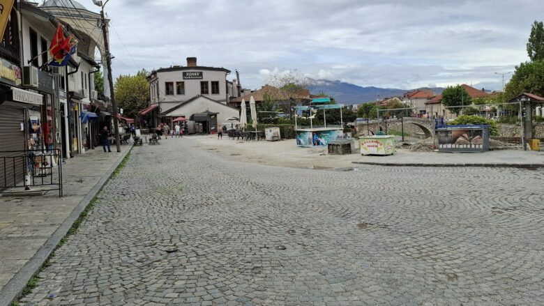 Komuna e Prizrenit kërkon lirimin e hapësirave publike në qendër të qytetit për realizimin e punimeve