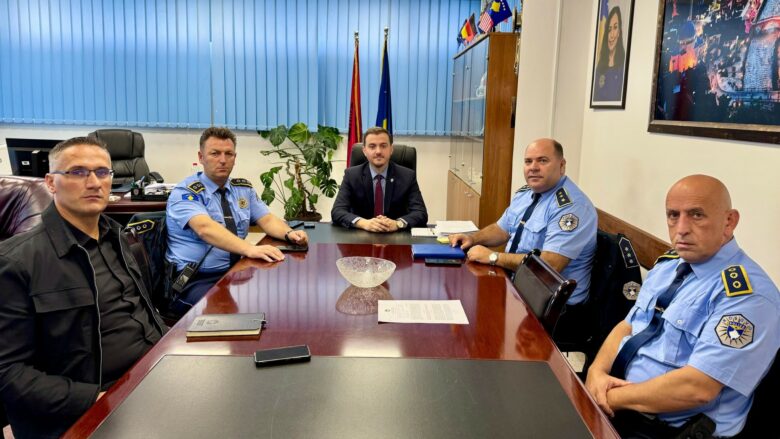 Prokuroria Themelore dhe Policia rajonale e Prizrenit diskutojnë për bashkëpunimin e ndërsjellë dhe sfidat  