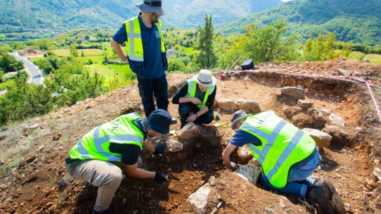 Zbulohet varreza historike në Shënmëri të Tiranës