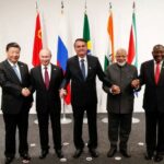 India, anëtare e BRICS refuzon de-dollarizimin - përqafon dollarin amerikan