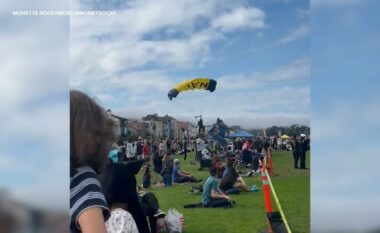 Parashutisti i marinës amerikane ia huq vendit të zbritjes, përfundon mbi turmën në San Francisko