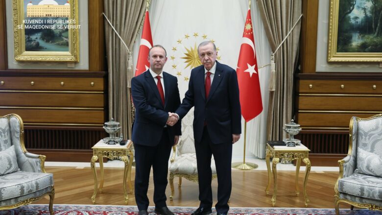 Gashi takon presidentin turk Erdogan: Të përkushtuar për të forcuar marrëdhëniet mes dy vendeve tona