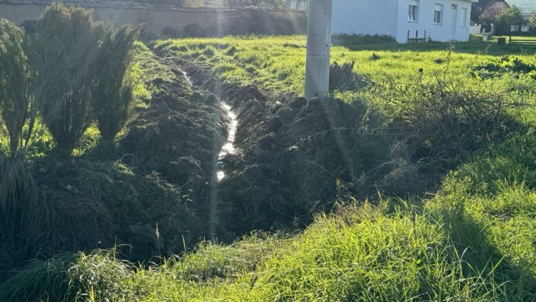 Prej dy vitesh bashkëvendësit e kryetarit të Shtimes Qemajl Aliu përballen me kundërmim nga rrjeti i kanalizimit