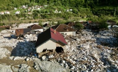 Shkon në 18 numri i të vdekurve nga përmbytjet në Bosnje e Hercegovinë, Google Maps shënjon rrugët e mbyllura për trafik