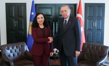 Osmani në turqisht uron Erdoganin për Ditën e Republikës: Jemi të vendosur të forcojmë partneritetin tonë