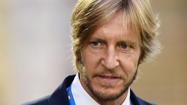 Ambrosini paralajmëron tifozët e Milanit se ish-talenti i skuadrës do t’i bashkohet Juventusit ose Interit