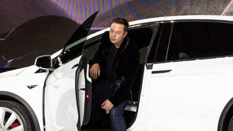 Teslas i shtohen rreth 150 miliardë dollarë në vlerën e tregut