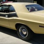 Një Dodge Challenger T/A i vitit 1970 që duket fantastik