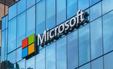 Microsoft akuzoi Google: Ata po drejtojnë një fushatë të fshehur