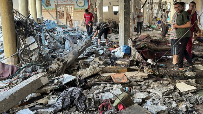 Të paktën 28 të vrarë nga sulmi izraelit në një shkollë në Gaza