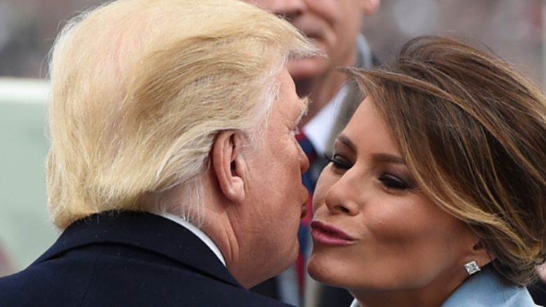 Melania flet për takimin e parë me Trump: Ishte në një takim me një grua tjetër kur më kërkoi numrin