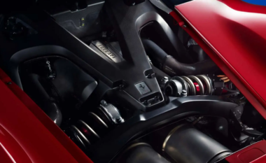 Ferrari zbulon se pse modeli i ri F80 ka një motor V-6, e jo një V-12