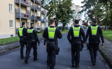 Zbulohet bombë e pashpërthyer nga Lufta e Dytë Botërore, Kolni evakuon spitalet dhe mijëra shtëpi