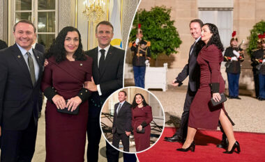 Presidentja Osmani me dukje elegante në Paris, ndërsa pozon krah Macronit me bashkëshortin e saj