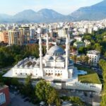 Inaugurimi i xhamisë së Namazgjasë, mungon Kryemyftiu i Shqipërisë, në krye vendoset një imam turk