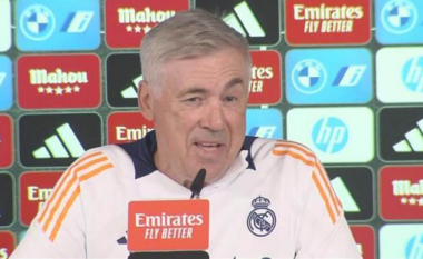 Carlo Ancelotti bën lapsus në mes të konferencës për El Clasico: Gabimi i tij shkaktoi të qeshura