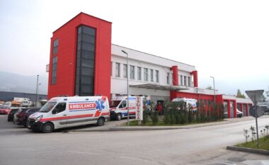 Shërbimi Urgjent i Prizrenit pajiset me dy autoambulanca të reja