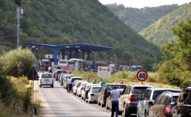 Mbi 1 milion qytetarë me mbi 600 mijë automjete kaluan sivjet në pikëkalimin kufitar Dheu i Bardhë