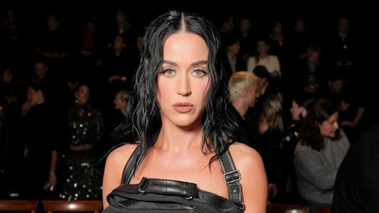 Katy Perry flet për mënyrën se si i humbi 9 kilogramë