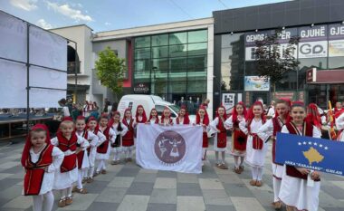 Lorikë Sylejmani sjell për herë të parë festivalin e valleve për fëmijë në Gjilan – rreth 200 pjesëmarrës nga Kosova dhe Maqedonia e Veriut