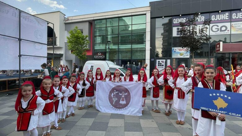 Lorikë Sylejmani sjell për herë të parë festivalin e valleve për fëmijë në Gjilan – rreth 200 pjesëmarrës nga Kosova dhe Maqedonia e Veriut