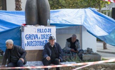 Ish-të përndjekurit politikë ndërpresin grevën e urisë: Qeveria nuk na mbështet, edhe opozita u tregua indiferente