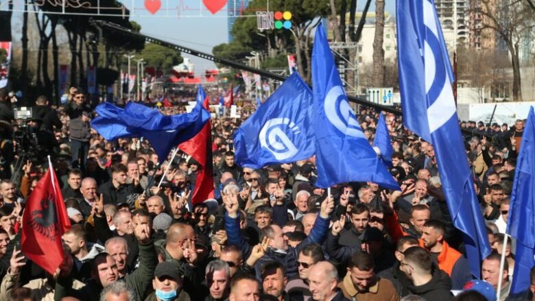 Nga maskat kundër-gaz te snajperët mbi Kryeministri, policia mobilizohet për protestën e PD-së në Tiranë